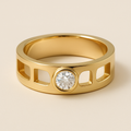 Luxury-Gold-Diamond-Band-Image