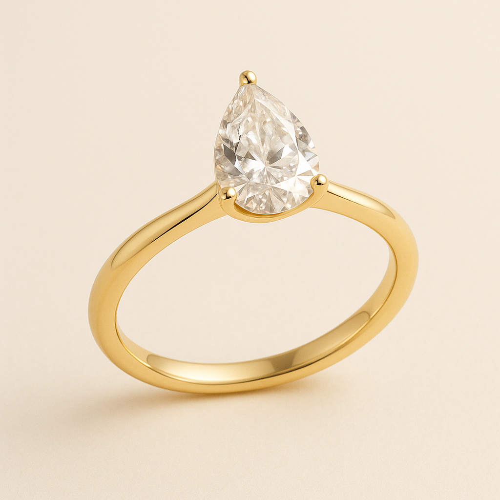 PearCut-Gold-Engagement-Ring-Luxury-Diamond