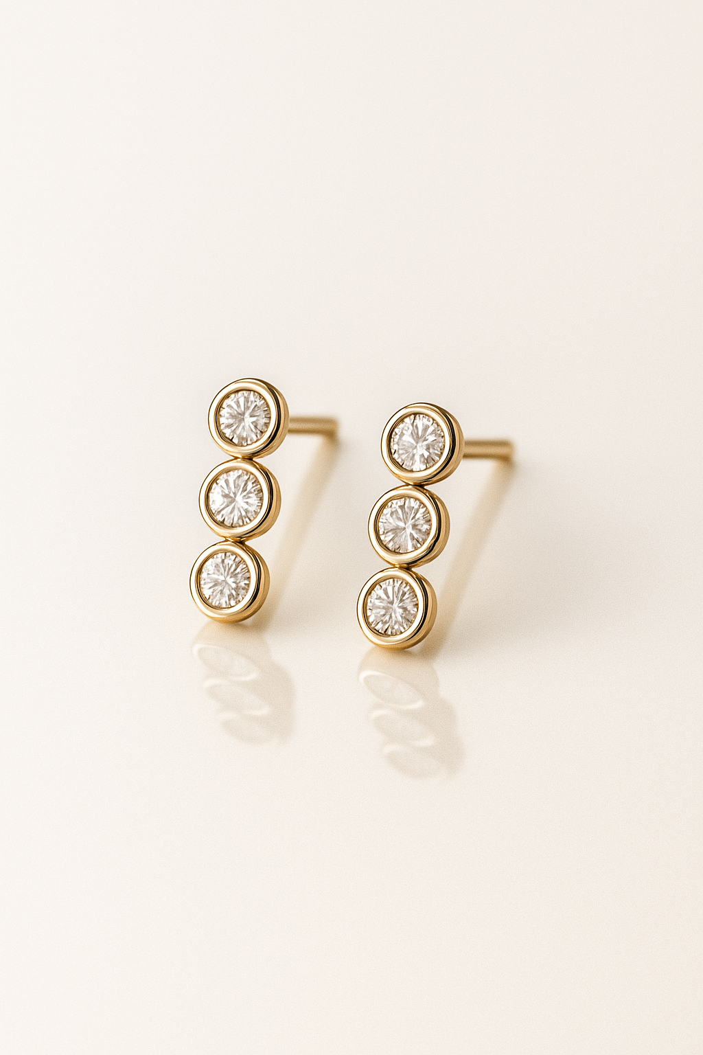 Triple lab-diamond bezel stud bars
