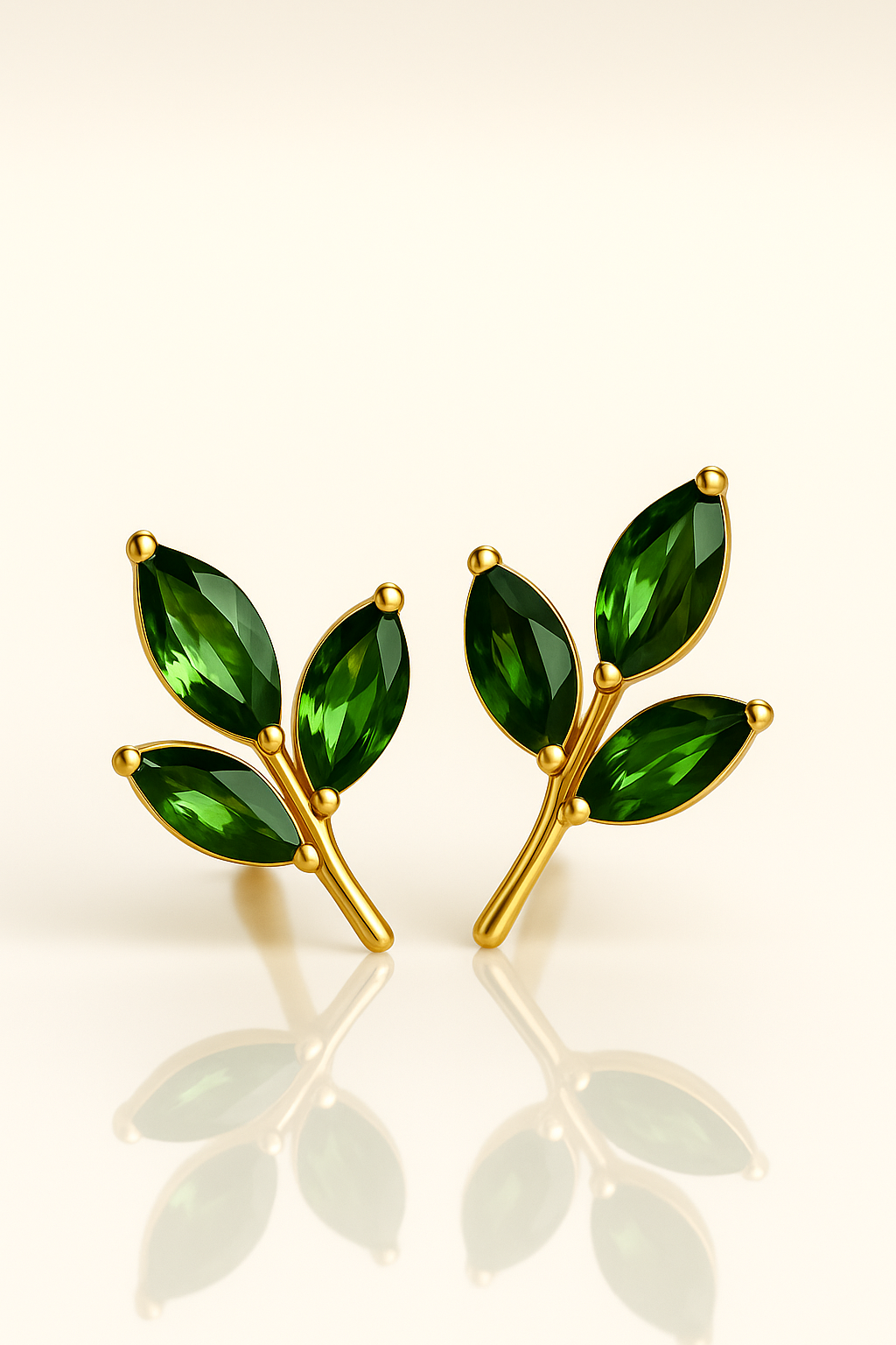 Peridot leaf climber studs