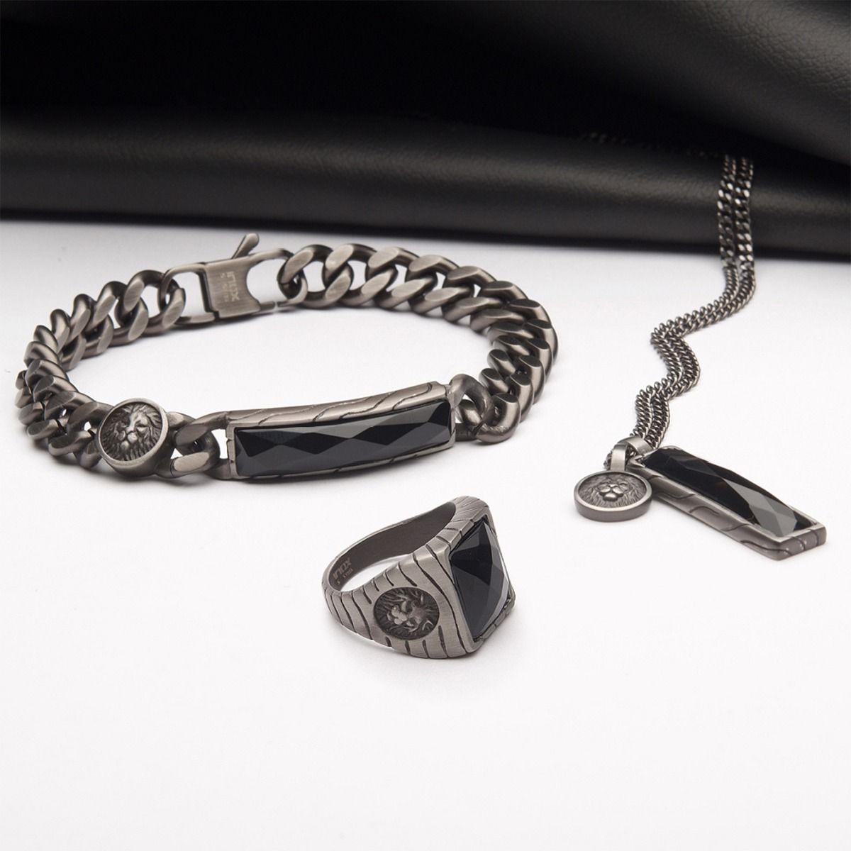 Matte Finish Gun Metal Ip With African Lion Sigil Faceted Black Agate Stone Signet Ring (fr25662gm)