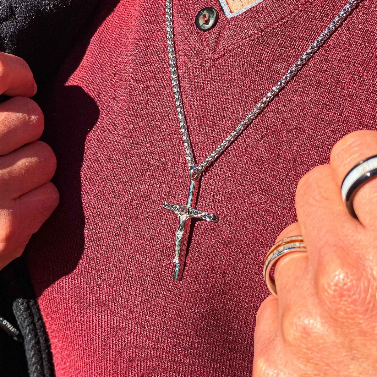 Black Cz Cross Pendant Chain (ssp20084snk1)