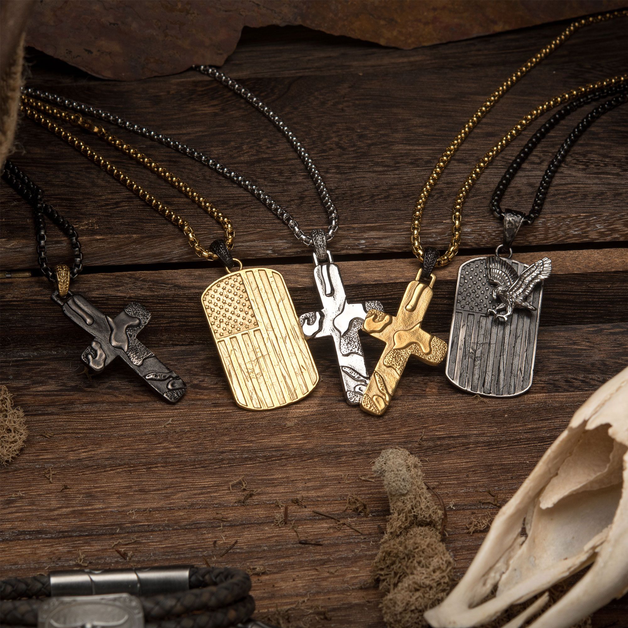 Gun Metal Plated Rugged American Flag With Polished Steel 3d Eagle Pendant With Box Chain (sspwt039nk)